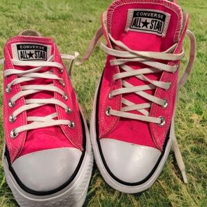Converse Pink All-Star Sneakers Low Top